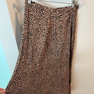 Reformation leopard midi skirt size 8